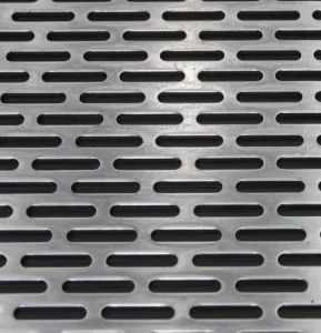 Stainless Steel Wire Slotted Long Hole Perforated Metal Sheet Lightweight Durable Elongated Slot Mesh Stair Treads Safety