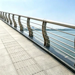 Steel Bridge Guardrail Bollard Hot Dip Galvanized Powder Coated Traffic Barrier with Diamond Grade Reflective Surface