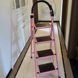 Steel Lightweight 2 6 Steps Folding Indoor Extendable Ladder 150kg Load Capacity School Hospital
