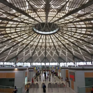 Steel Structure Factory Supplier High Quality Prefabricated Steel Roof Truss Design Airport Terminal Steel Pipe Truss Airport Roof