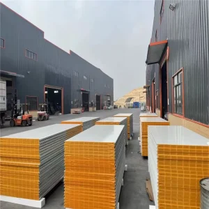 Thermal Insulation PIR Metal Roof Panels Fire & Water Resistant for Exterior Use in Cold Rooms Workshops Hospitals