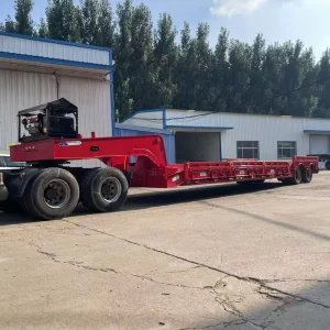 Tri Axle Low Loader Semi Trailer Detachable Gooseneck for Engineering Machinery