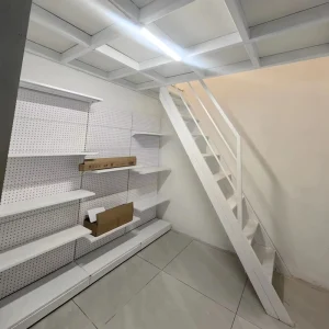Warehouse Mezzanine 4-Layer Steel Design Boltless Corrosion Protected 500kg/sqm Load Capacity for Warehouse Use
