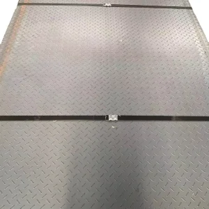 Wear Resistant Checkered Anti Slip Steel Plate for Stair Treads, Truck Floors, and Factory Platforms