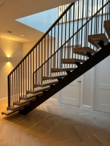 Weather Resistant Aluminum Balcony Railing System with Long Handrail for Building Projects